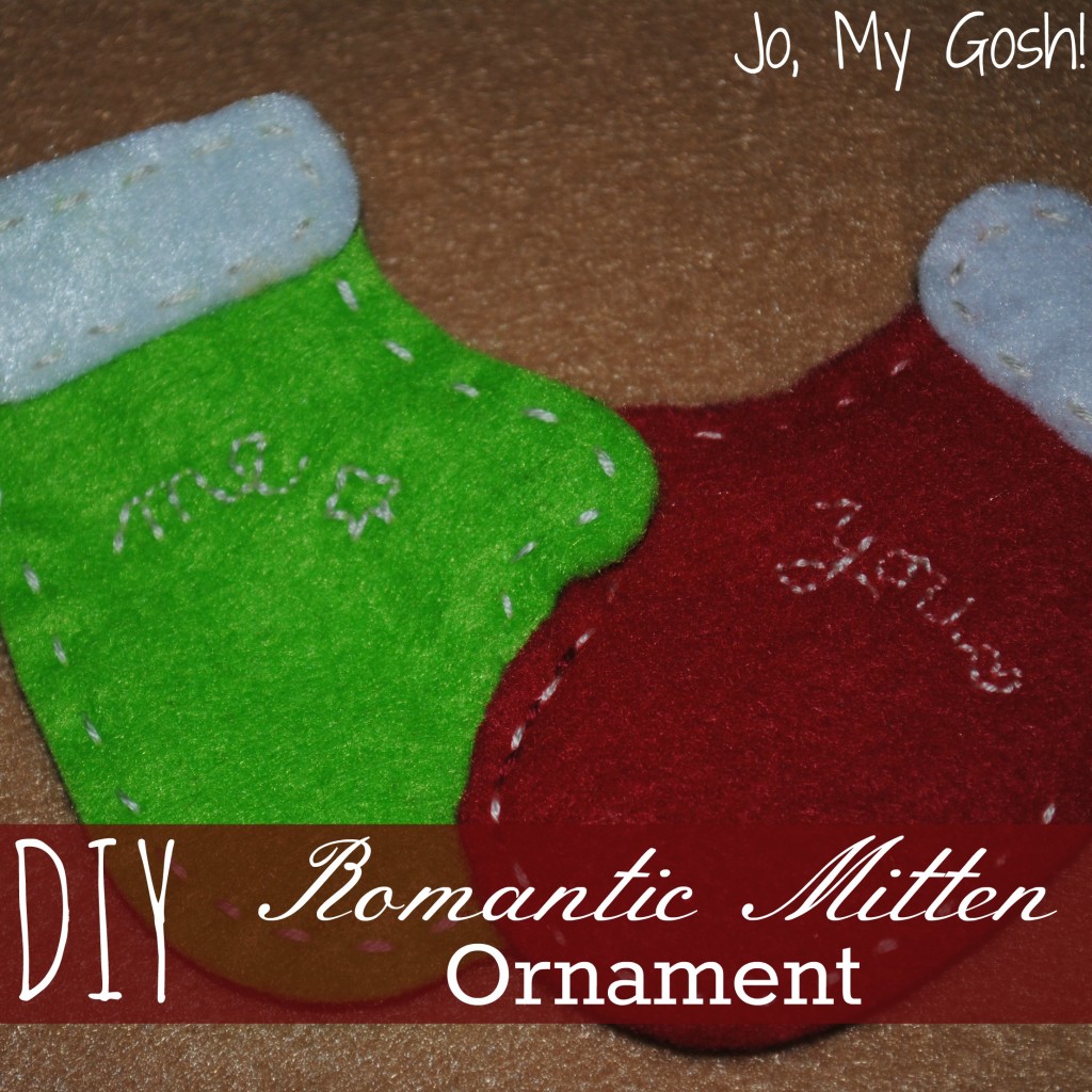 Felt romantic mitten Christmas ornament-- free template and directions included.