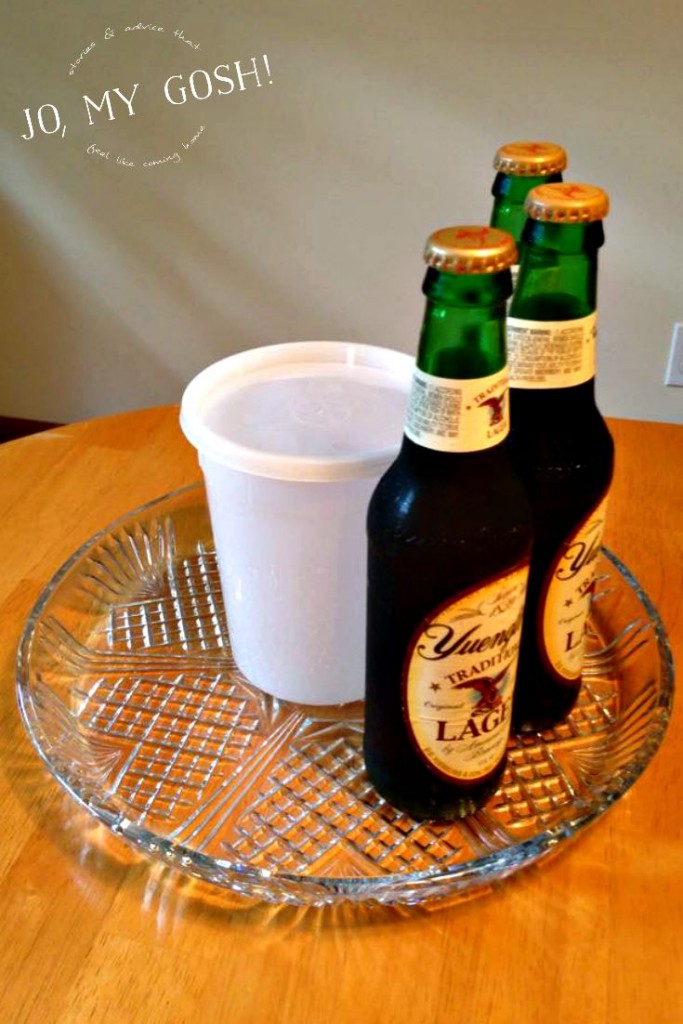 How to make a beer cake for a military homecoming-- easy and cute idea! <3